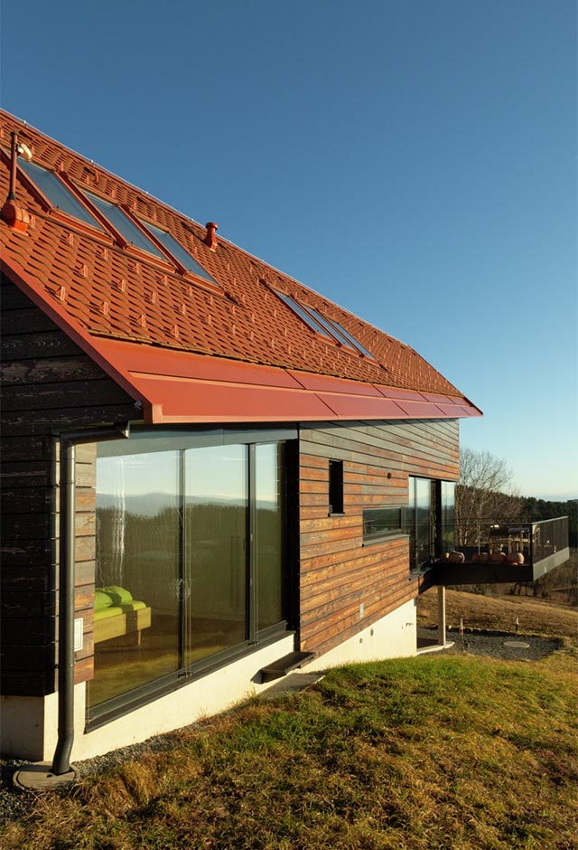 Countryside House in Steinberg with VELUX roof windows