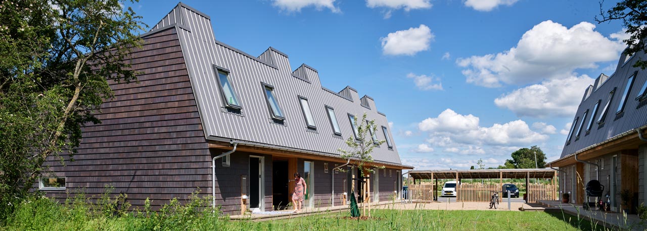 Edilizia Sociale a Havdrup, Danimarca (Architetto: Vandkunsten Architects; Foto: Kirstine Mengel)