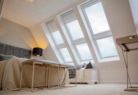 Hálószoba a Countryside Homes lakóparkban VELUX tetőtéri ablakokkal