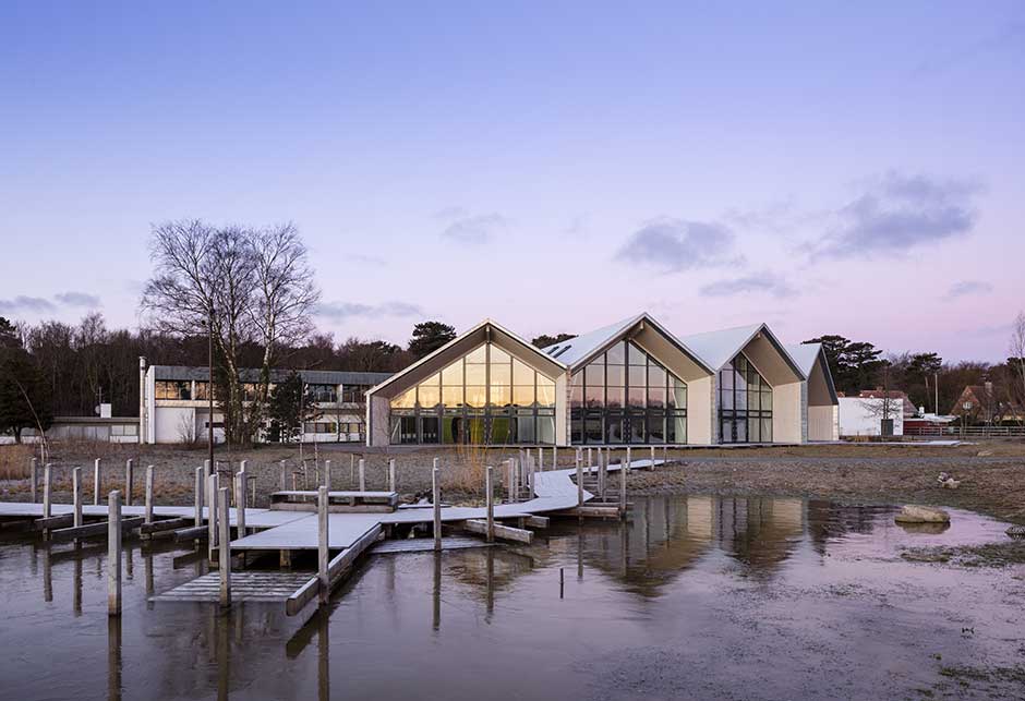 Lichtstraatoplossing met Atrium Zadeldak 25-40˚ en beglazing met geïntegreerde PV, Green Solution House, Rønne, Denemarken