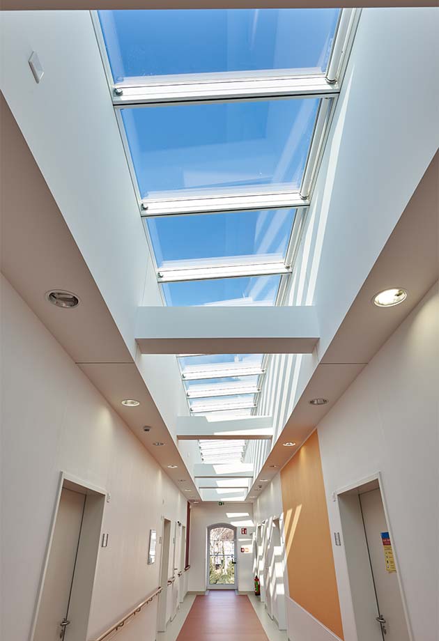 Rooflight solution with Longlight 5-30° at Wuppertal Hospital, Germany